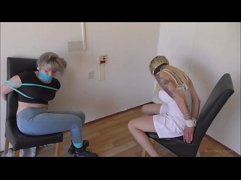 ❤️ Dejwe / mare ak gagged / demwazel nan detrès Porno vk nan nou